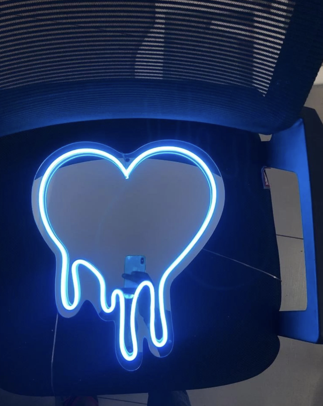 Espejo LED Corazón Neón | Dripping Heart — vista 3