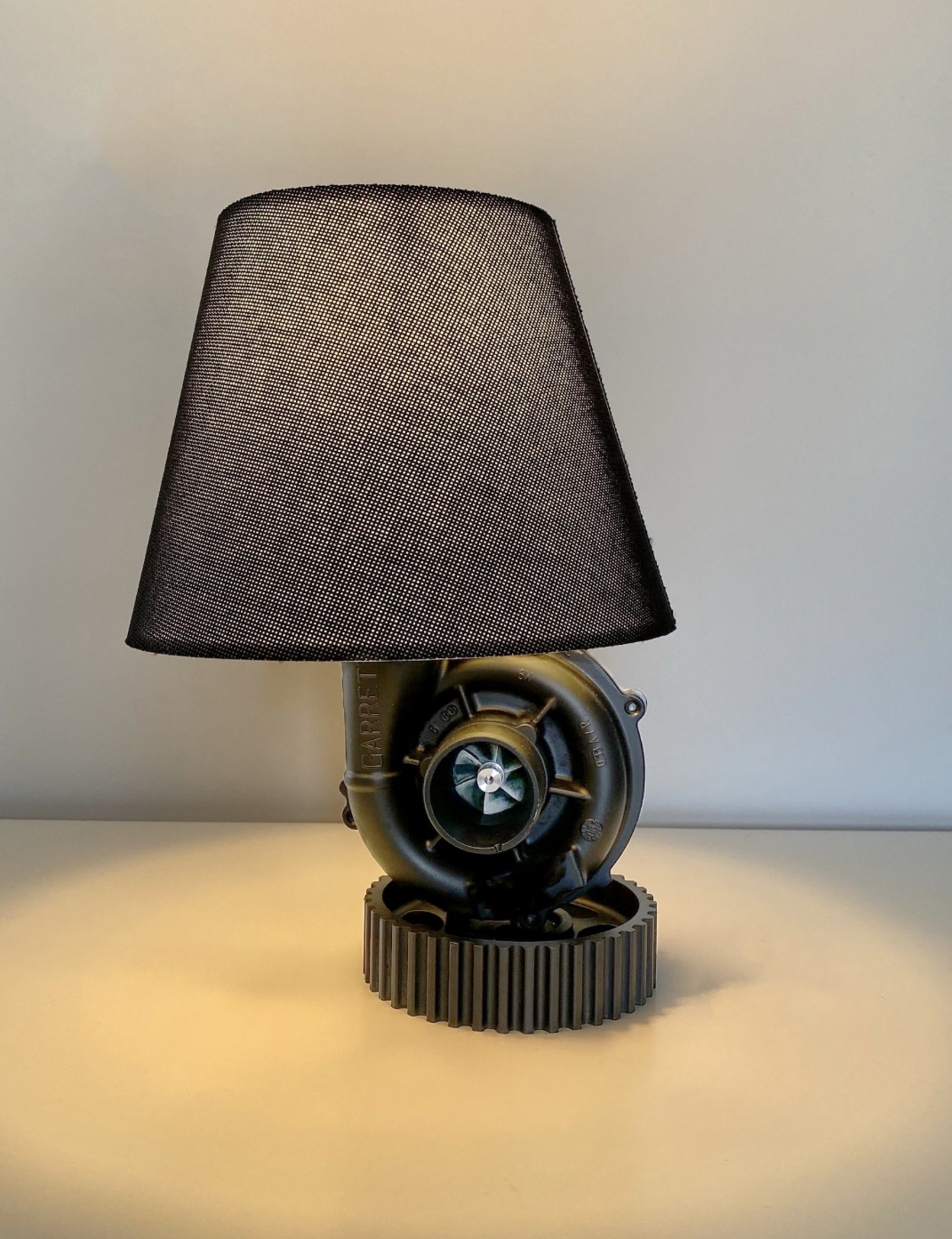 Lámpara Turbo de Motor | Decoración Automotriz — vista 3