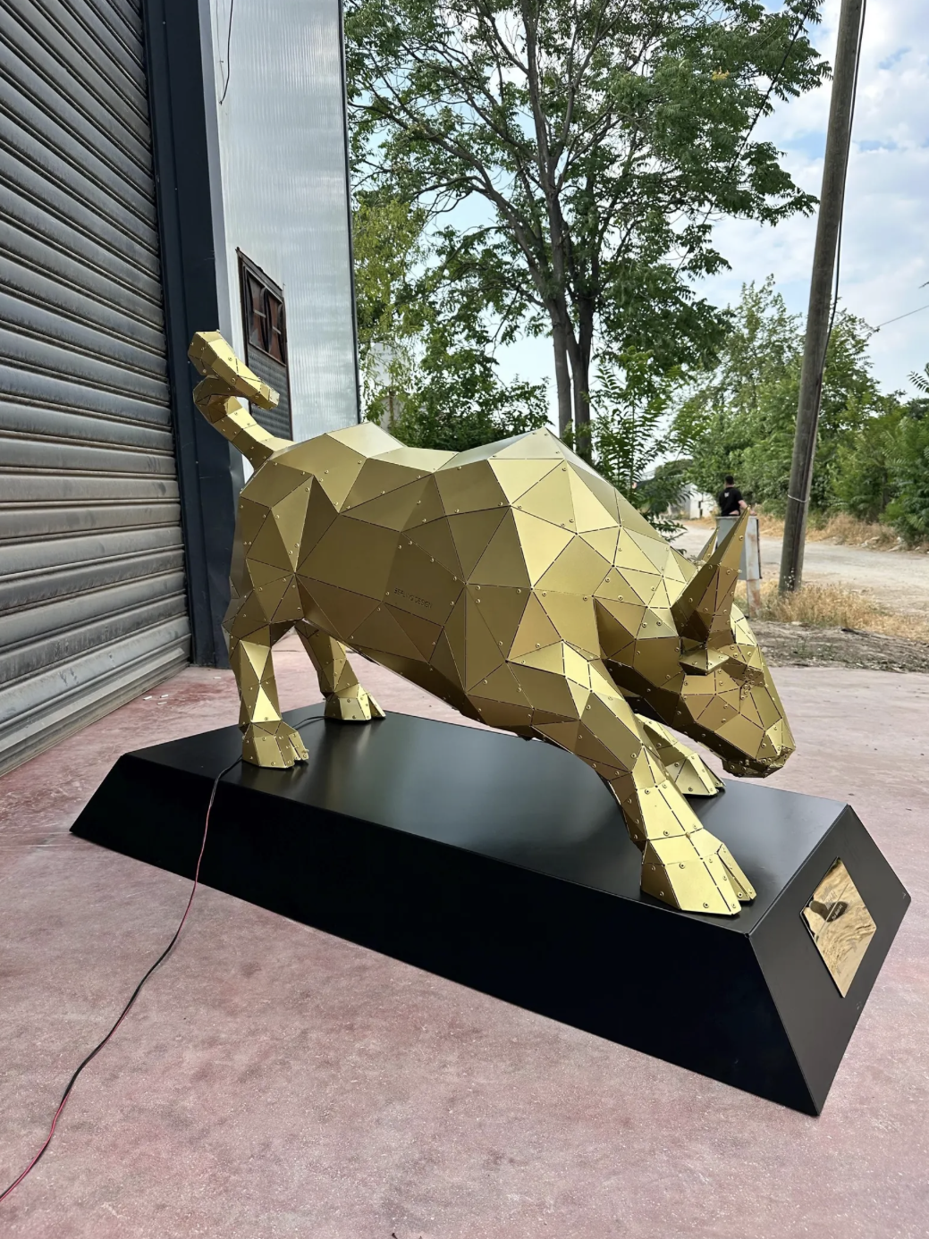 Escultura Toro 3D de Metal | Arte Industrial — vista 4