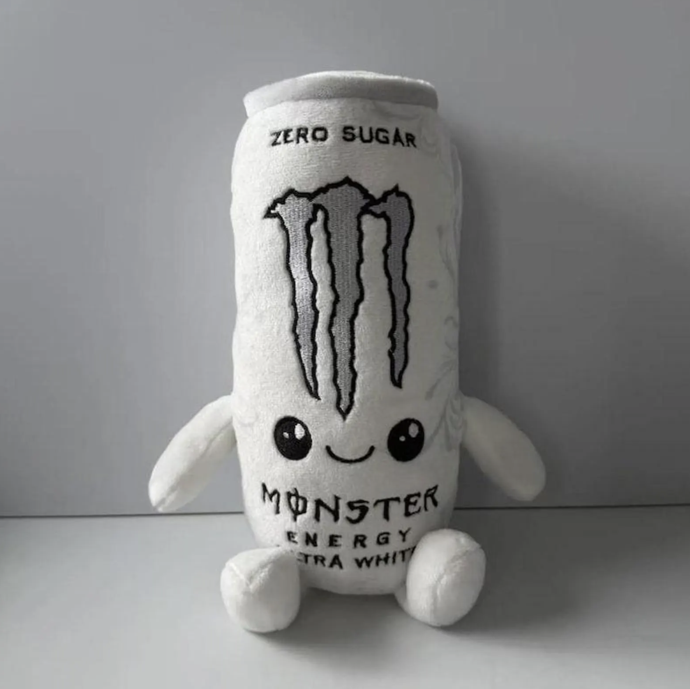 Peluche de Lata Monster Energy Ultra White — vista 2
