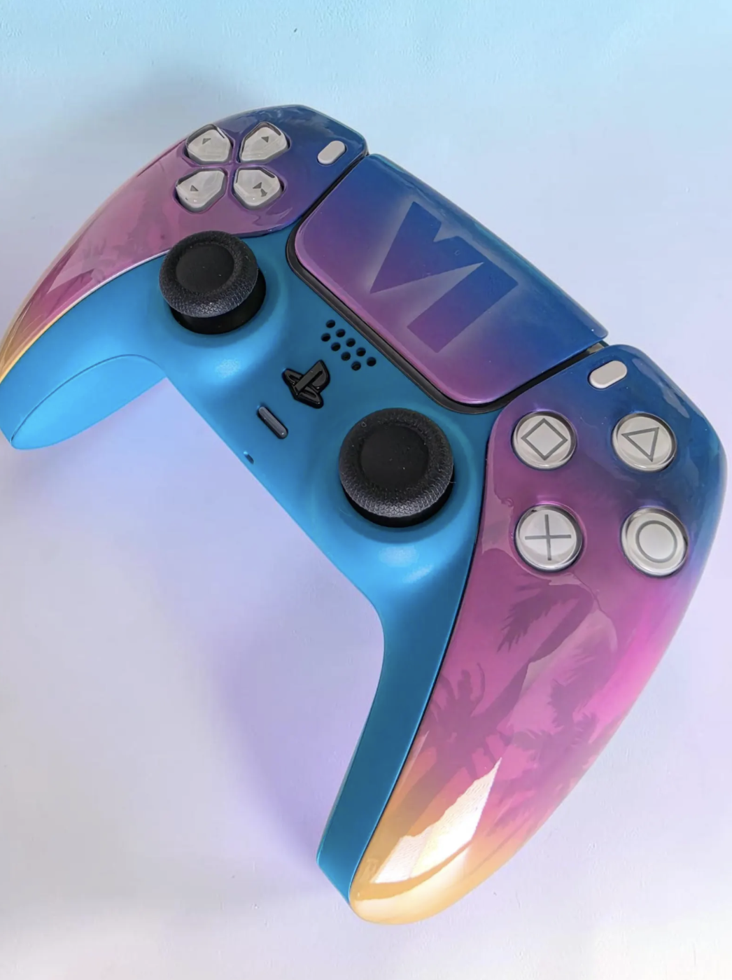 NOMBRE Mando PS5 DualSense Personalizado con Temática de GTA — vista 2
